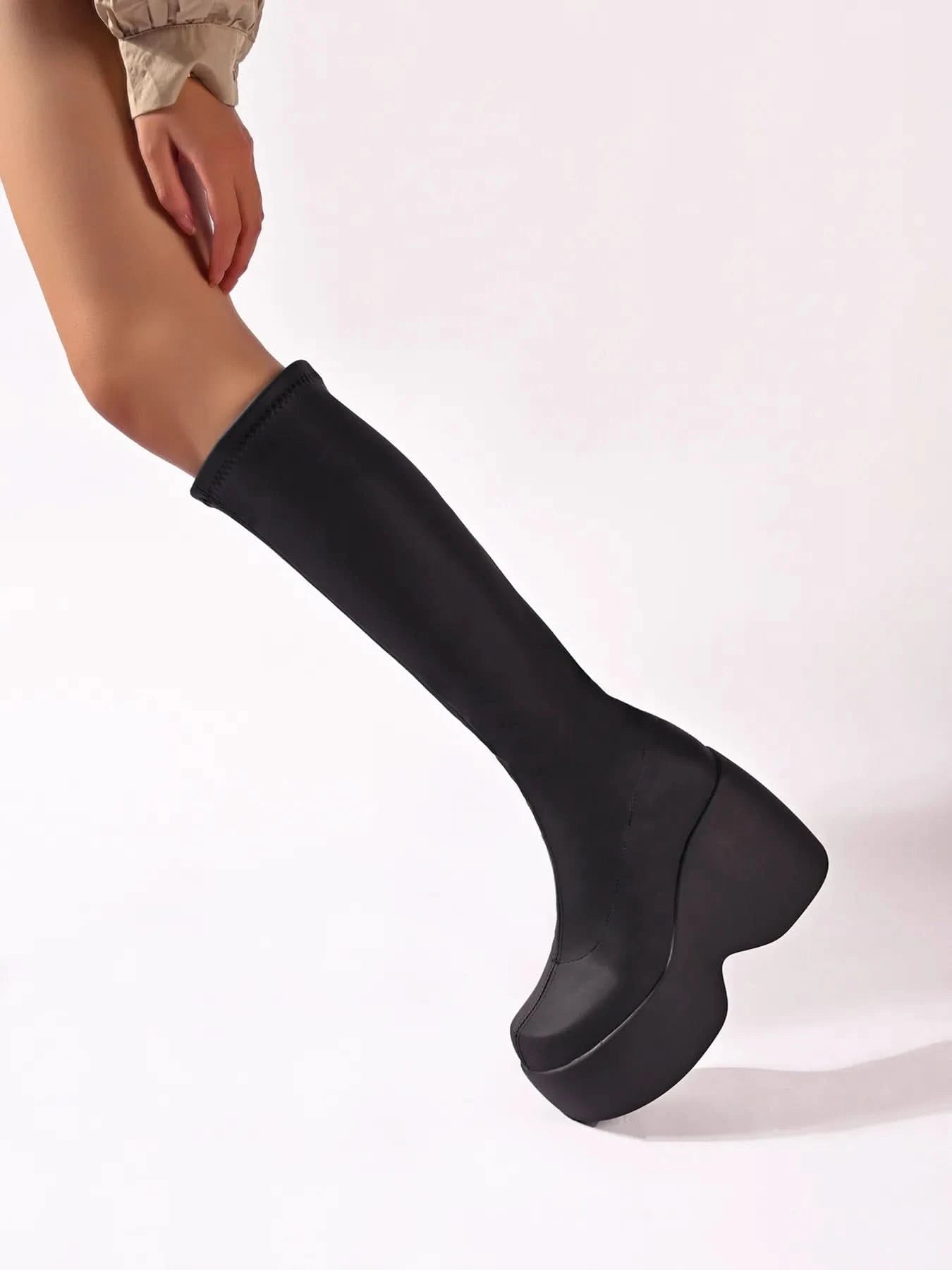 Round Toe Platform Boots