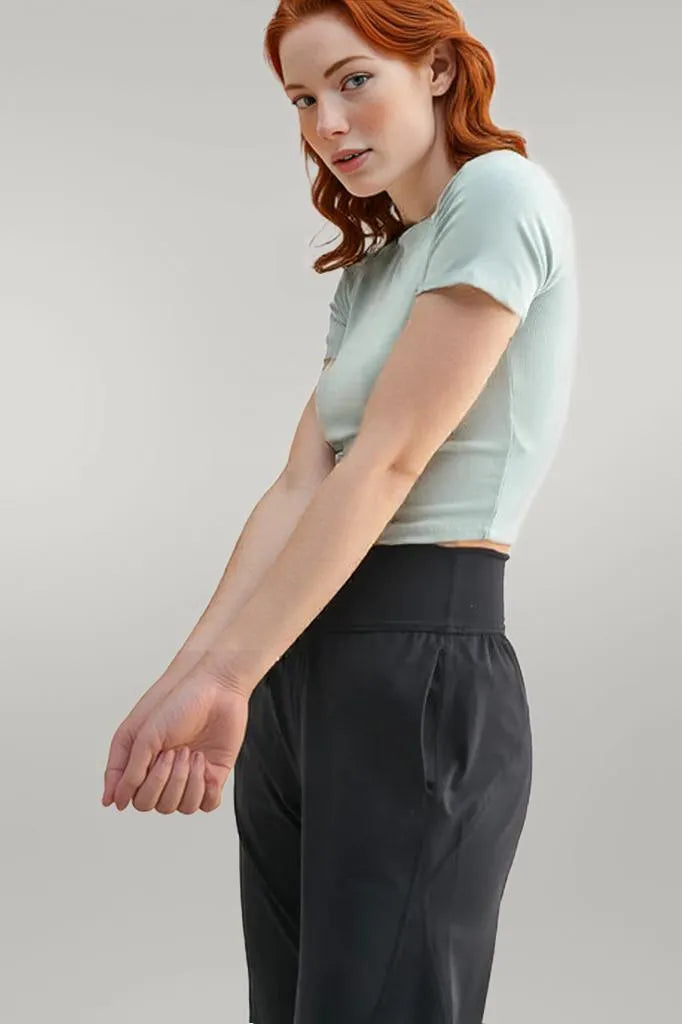 MONO B Essential Micro-ribbed Cropped Athleisure Tee