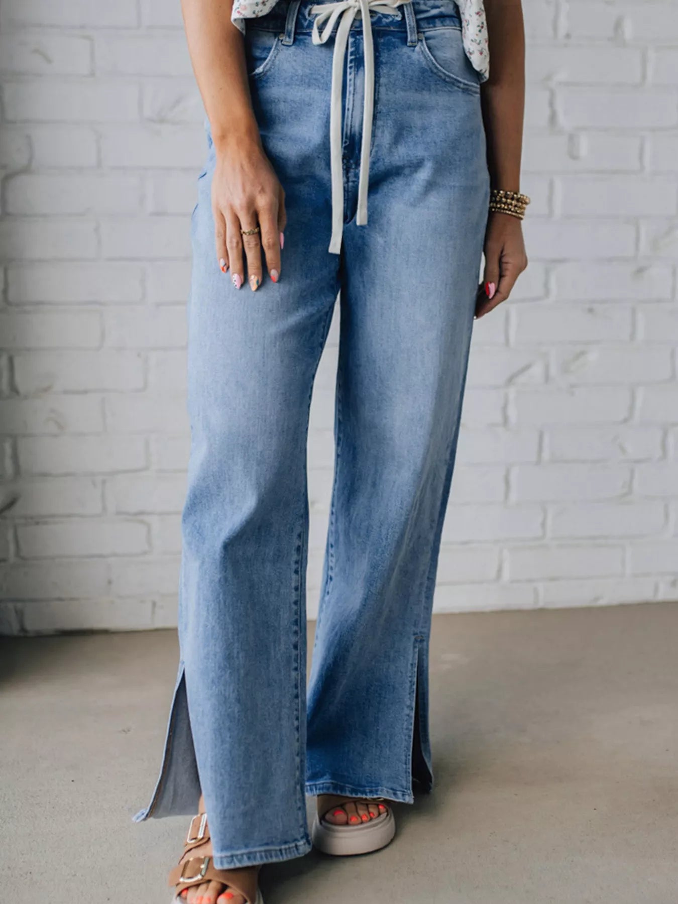 Slit Wide Leg Jeans Medium