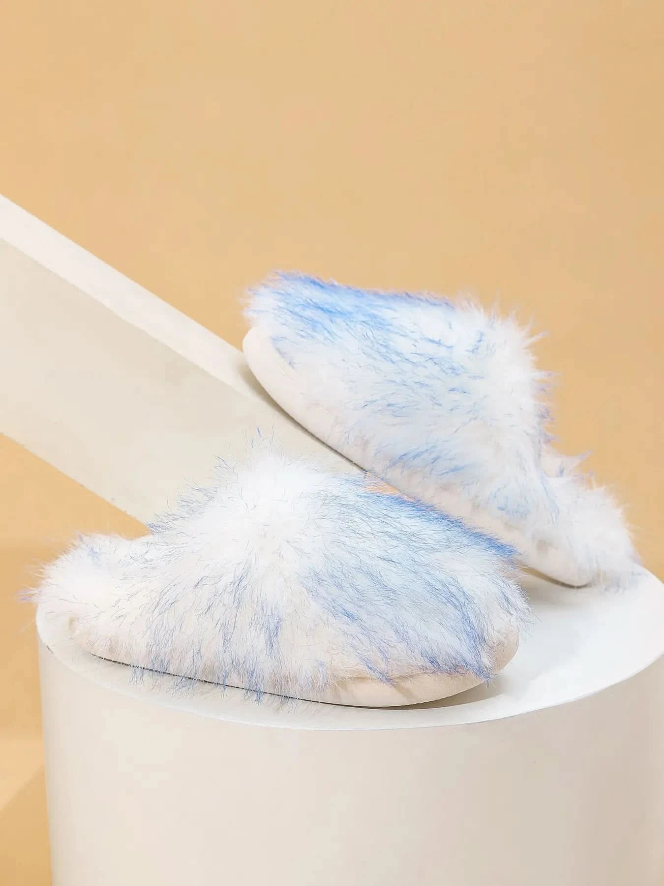 Fuzzy Round Toe Slippers