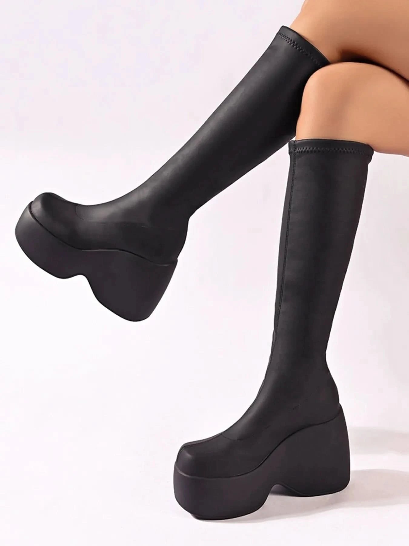 Round Toe Platform Boots
