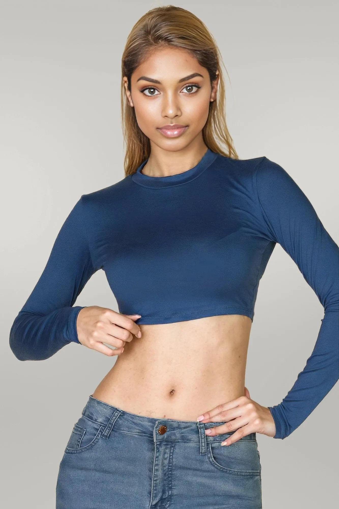 Crew Neck Long Sleeve Cropped Top