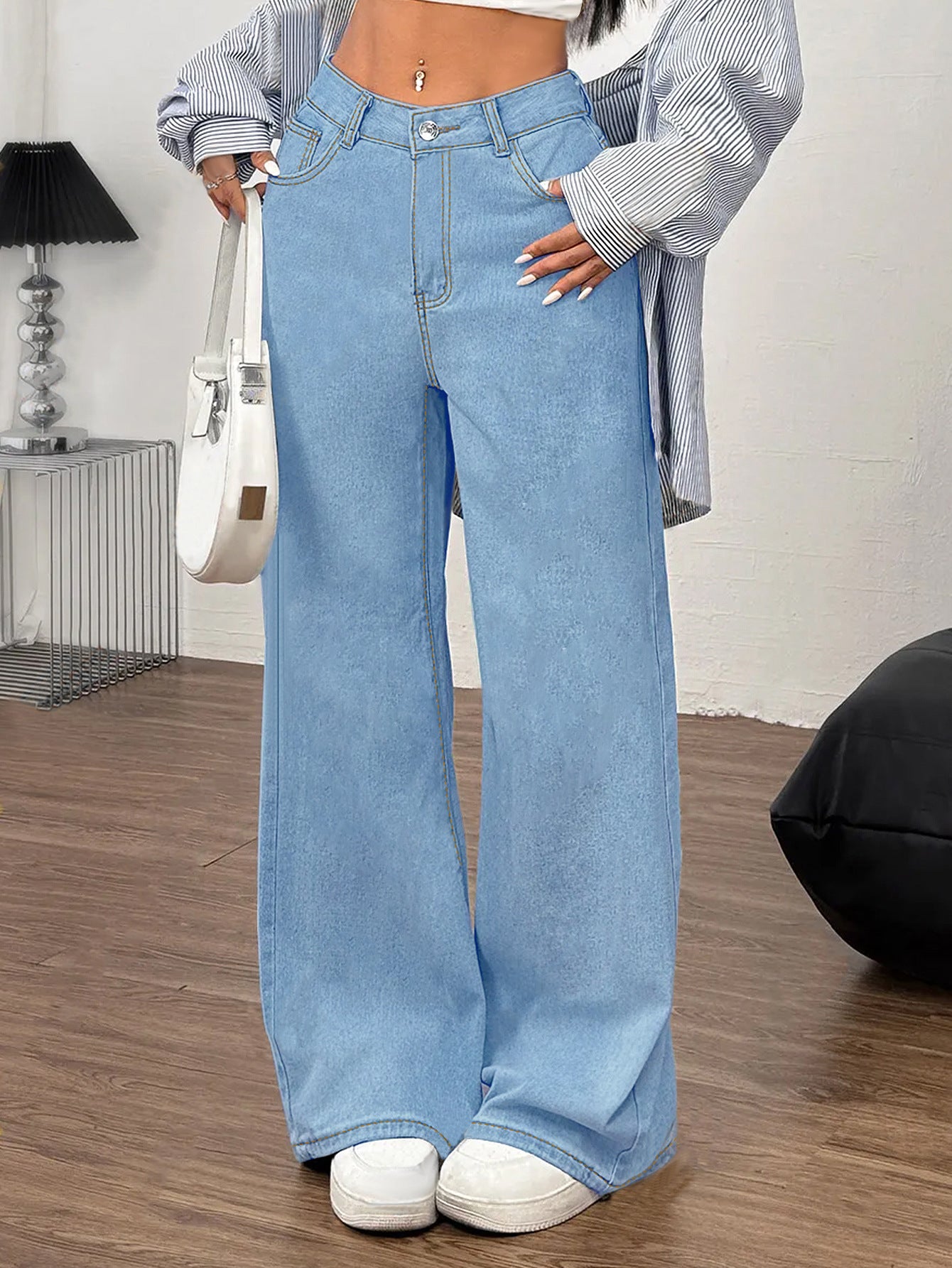 Embroidered Bow Back Wide Leg Jeans Light