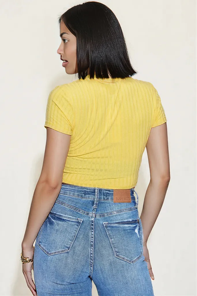 Basic Bae Full Size Ribbed Round Neck Short Sleeve T-Shirt
