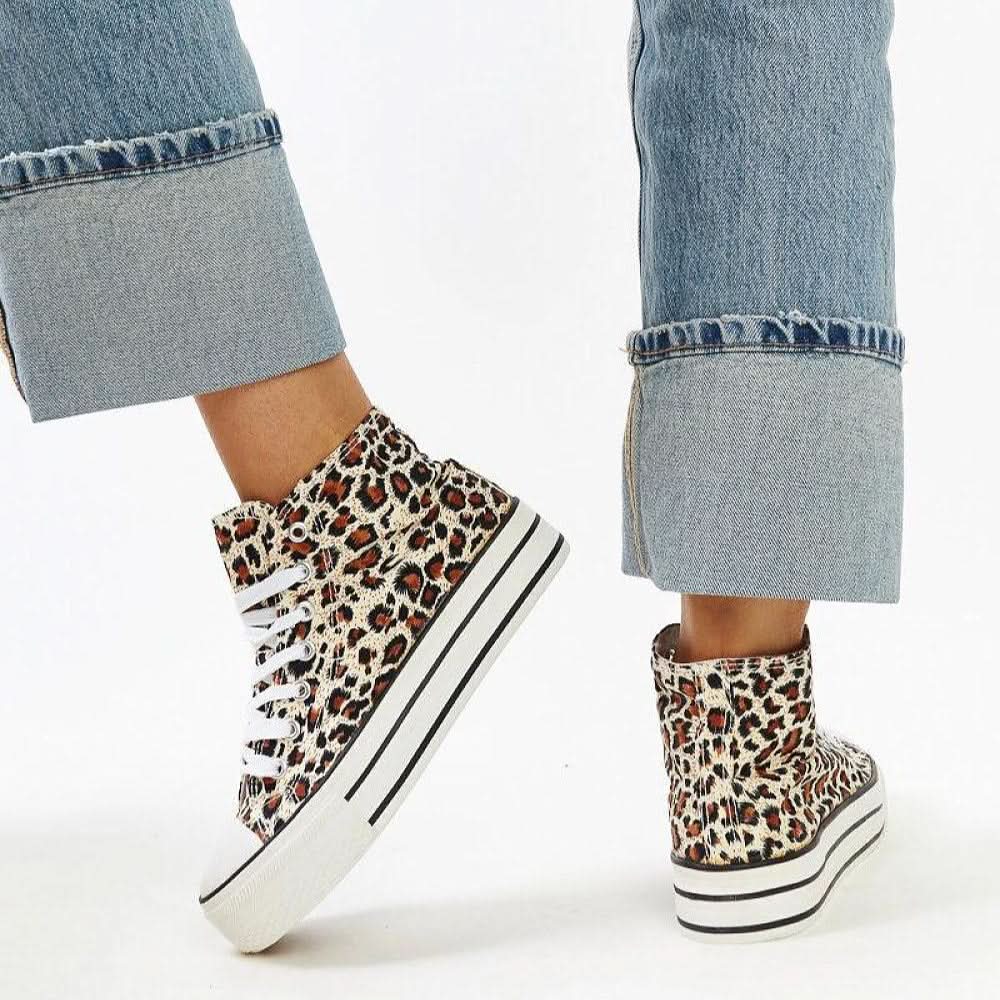Orange High-top sneakers in leopard print with a thick sole sneakers