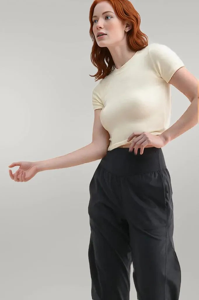 MONO B Essential Micro-ribbed Cropped Athleisure Tee