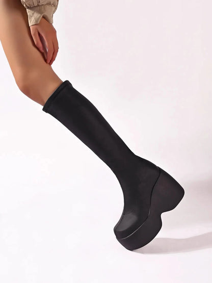 Round Toe Platform Boots