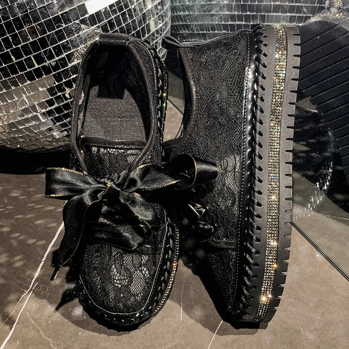 Round Toe Platform Loafers Black