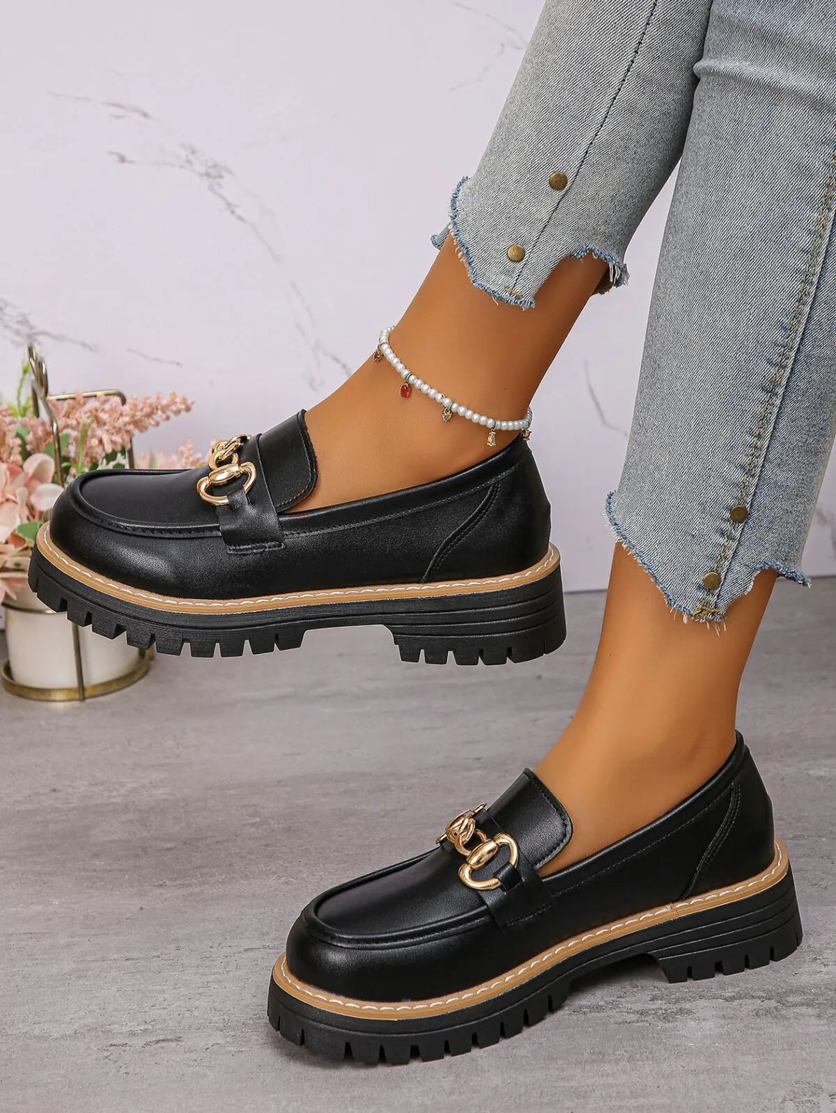 Round Toe Platform Loafers Matte