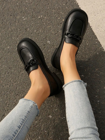 Round Toe Flats Loafers Black