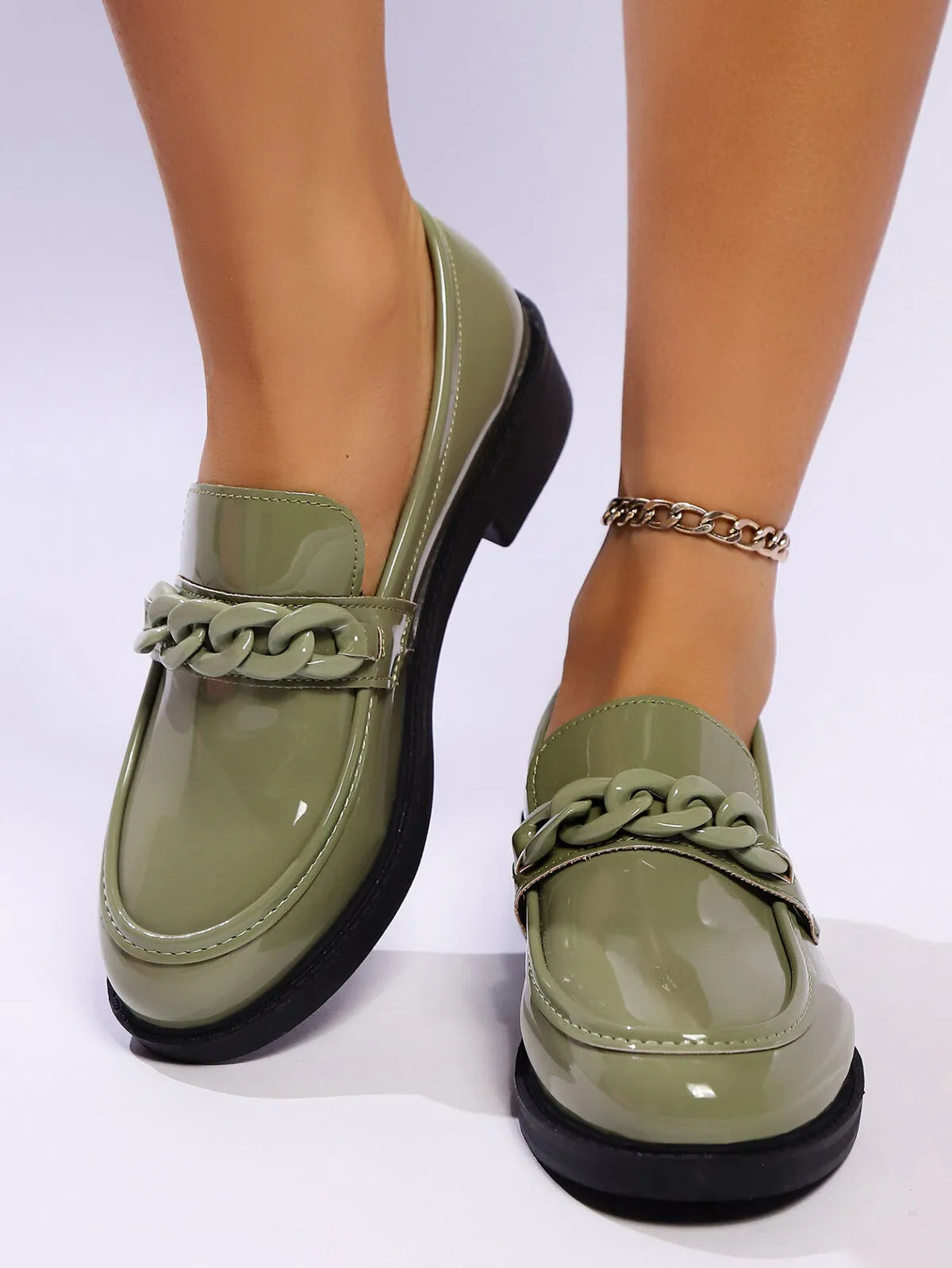 Round Toe Chain Detail Loafers Green