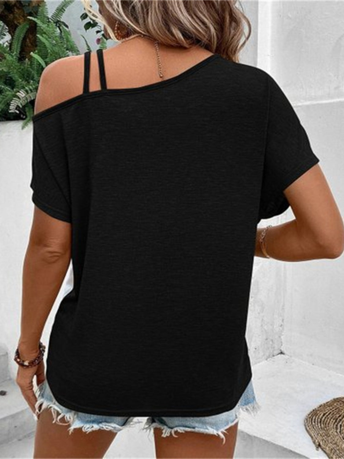 Contrast Asymmetrical Neck Short Sleeve