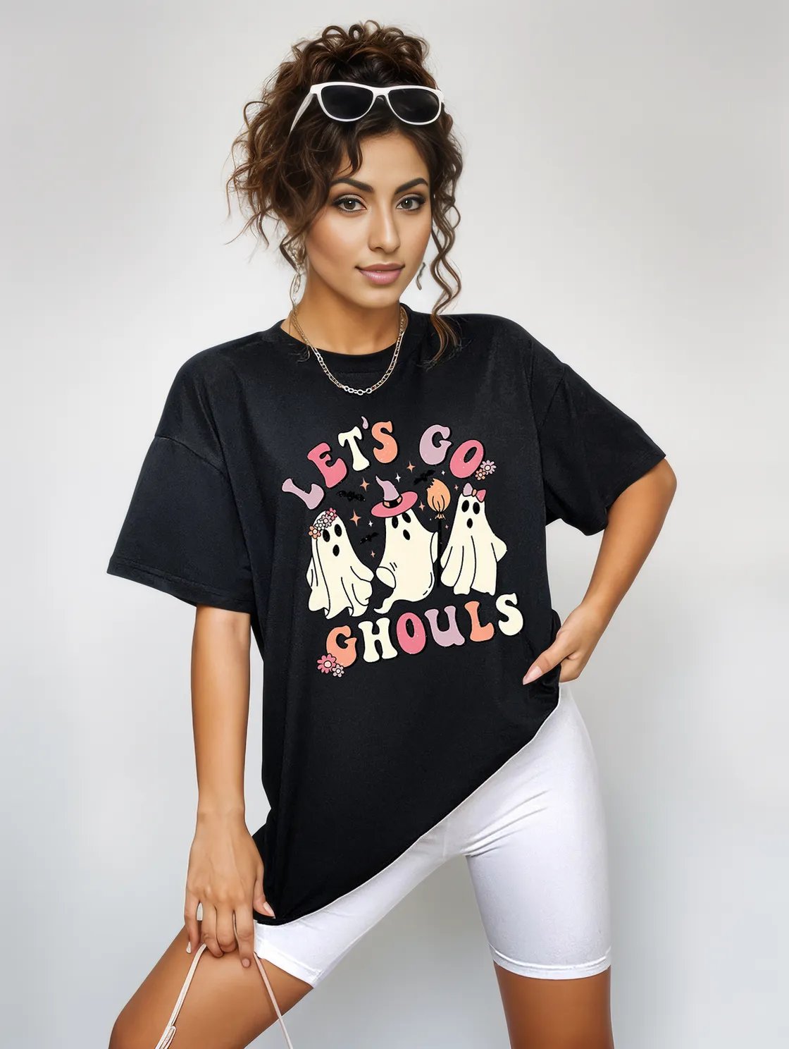 Round Neck Short Sleeve LET'S GO GHOULS Graphic T-Shirt