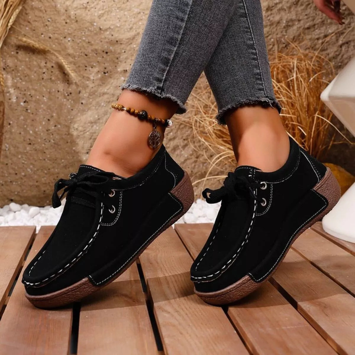 Round Toe Lace Up Sneakers