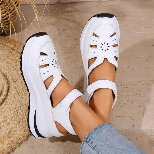 Round Toe Platform Sandals White