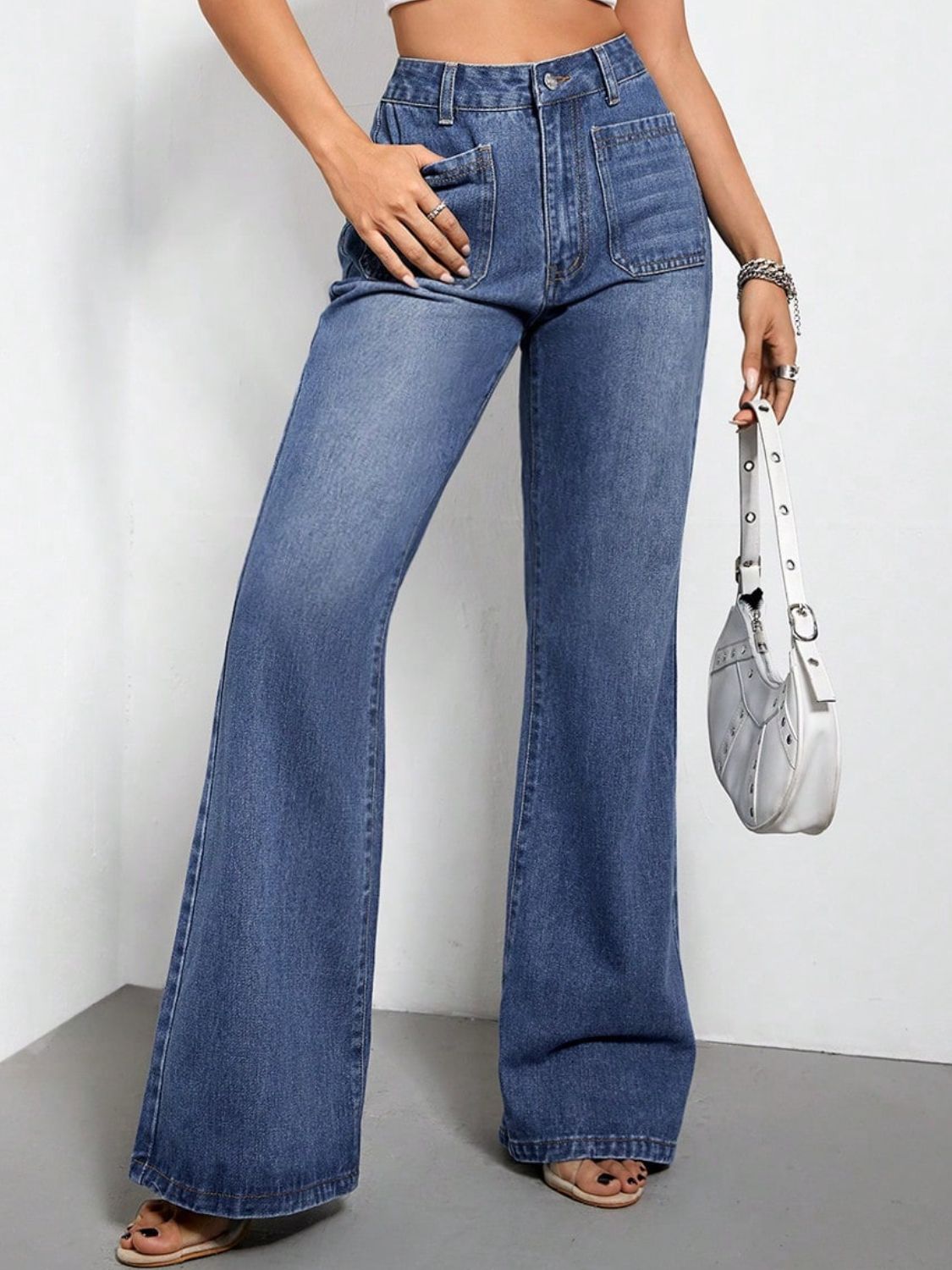 Bootcut Jeans with Pockets Medium