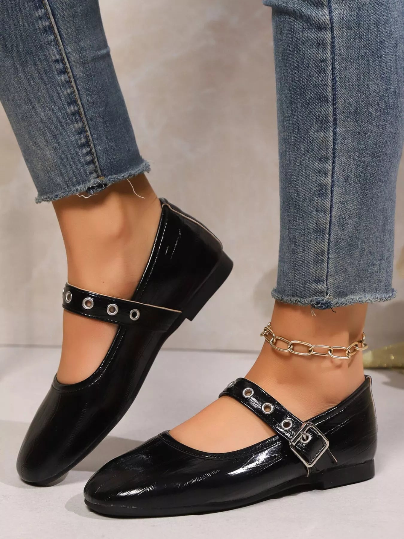 Round Toe Mary Jane Loafers