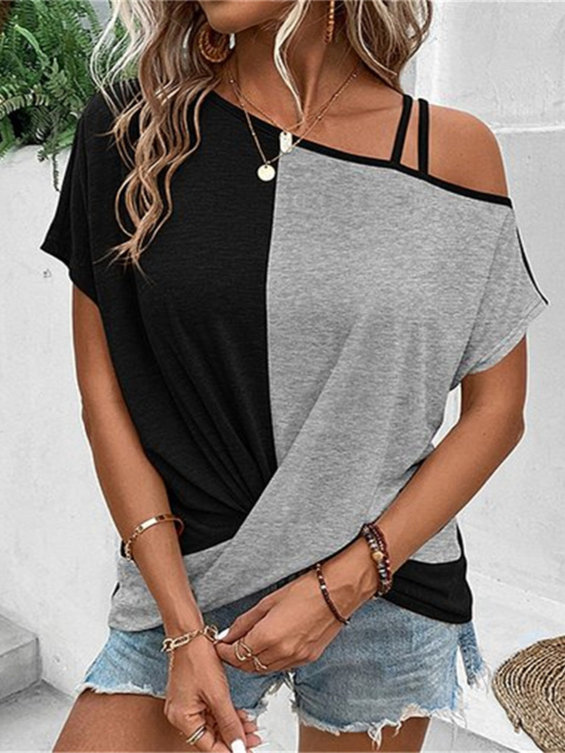 Contrast Asymmetrical Neck Short Sleeve Gray