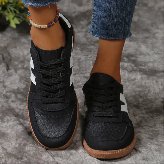 Contrast Lace Up Round Toe Flats Sneakers Black