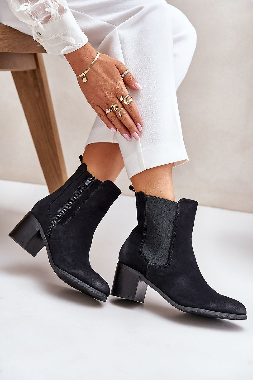 Step in style Rounded Heel boots