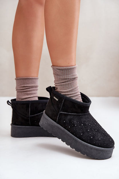 Step in style: Waterproof Snow boots black