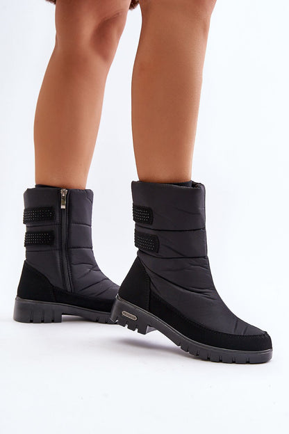 Step in style: Flat heel Snow boots black