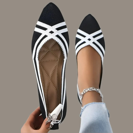 Point Toe Flats Slip-Ons Black